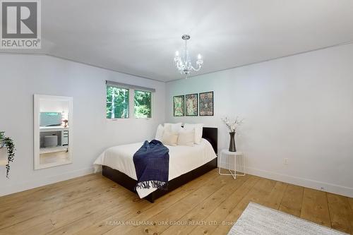 2663 Concession 3 Road, Adjala-Tosorontio, ON - Indoor Photo Showing Bedroom