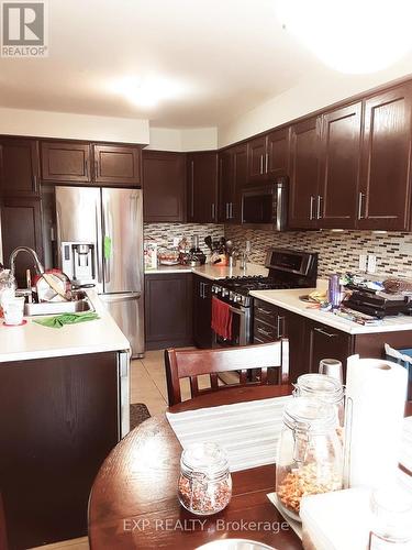 151 - 35 Cedarbrook Road, Brampton, ON - Indoor Photo Showing Kitchen With Upgraded Kitchen