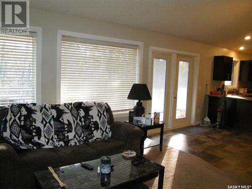 431 Centre Street, Middle Lake, SK - Indoor Photo Showing Living Room