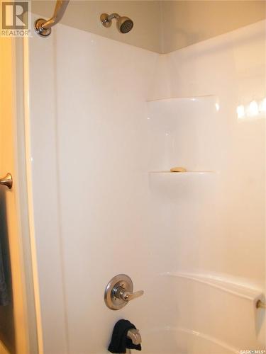 431 Centre Street, Middle Lake, SK - Indoor Photo Showing Bathroom