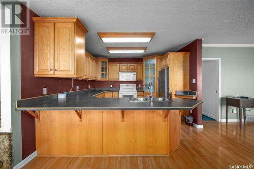 1339 6Th Street E, Prince Albert, SK - Indoor Photo Showing Kitchen With Double Sink