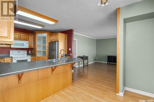 1339 6Th Street E, Prince Albert, SK - Indoor Photo Showing Kitchen