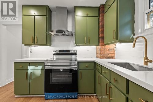 624 Marksbury Road, Pickering, ON - Indoor Photo Showing Kitchen