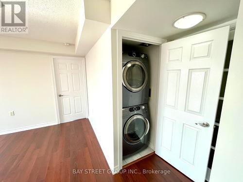 1117 - 2627 Mccowan Road, Toronto, ON - Indoor Photo Showing Laundry Room