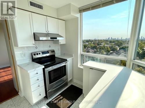 1117 - 2627 Mccowan Road, Toronto, ON - Indoor Photo Showing Kitchen