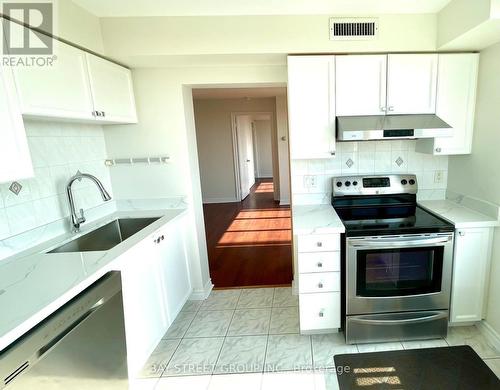 1117 - 2627 Mccowan Road, Toronto, ON - Indoor Photo Showing Kitchen