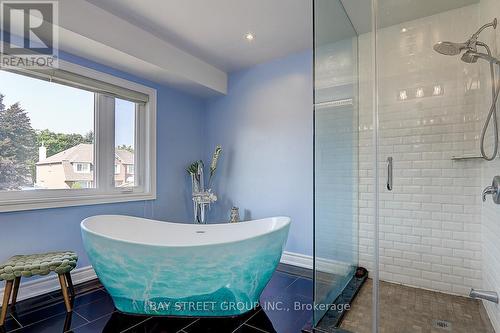 39 Calderbridge Crescent, Markham, ON - Indoor Photo Showing Bathroom