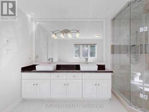 27 Brimwood Crescent, Richmond Hill, ON - Indoor Photo Showing Bathroom