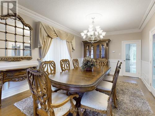 27 Brimwood Crescent, Richmond Hill, ON - Indoor Photo Showing Dining Room