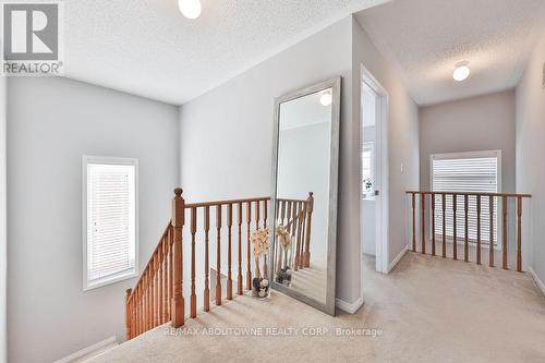 2185 Sutton Drive, Burlington, ON - Indoor Photo Showing Other Room