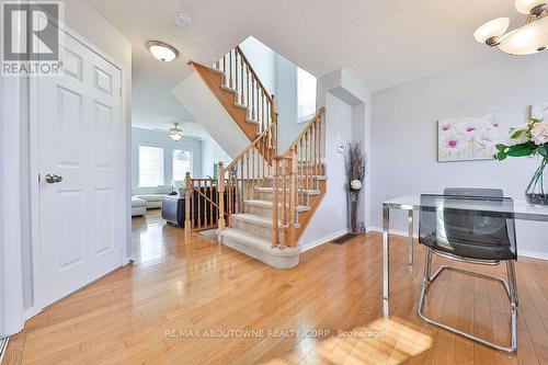 2185 Sutton Drive, Burlington, ON - Indoor Photo Showing Other Room