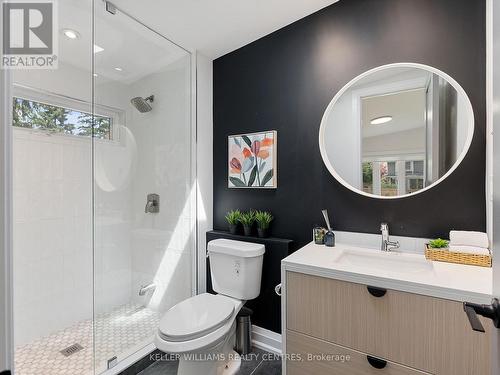 192 White Pines Drive, Burlington, ON - Indoor Photo Showing Bathroom