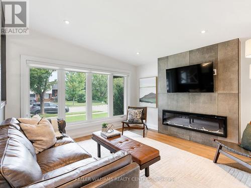 192 White Pines Drive, Burlington, ON - Indoor Photo Showing Living Room With Fireplace