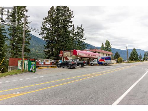 7824  3A Highway, Balfour, BC 