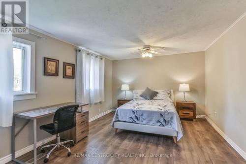 57 Scott Street, St. Thomas, ON - Indoor Photo Showing Bedroom