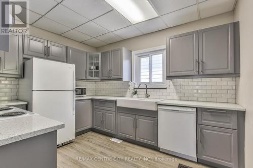 57 Scott Street, St. Thomas, ON - Indoor Photo Showing Kitchen