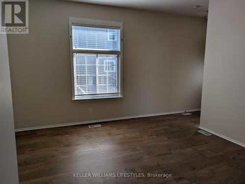 Living Room - Main - 92 Price Street, London, ON - Indoor Photo Showing Other Room