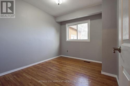 108 Lakeside Drive, Grimsby, ON - Indoor Photo Showing Other Room