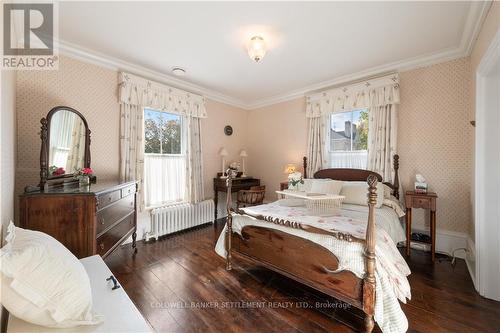 45 Gore Street W, Perth, ON - Indoor Photo Showing Bedroom