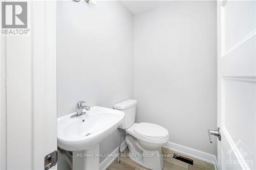 67 Chateauguay Street, Russell, ON - Indoor Photo Showing Bathroom