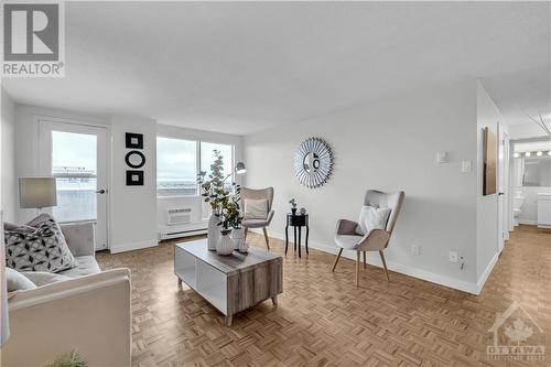 158B Mcarthur Avenue Unit#1906, Ottawa, ON - Indoor Photo Showing Living Room