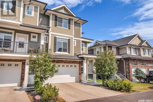 20 425 Langer Place, Warman, SK - Outdoor With Balcony With Facade