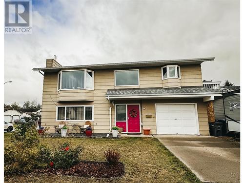 10693 Cottonwood Crescent, Dawson Creek, BC - Outdoor