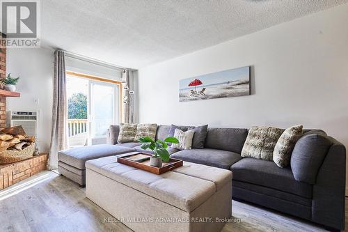 44 - 209472 Highway 26, Blue Mountains, ON - Indoor Photo Showing Living Room