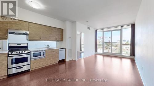 919 - 320 Richmond Street E, Toronto, ON - Indoor Photo Showing Kitchen