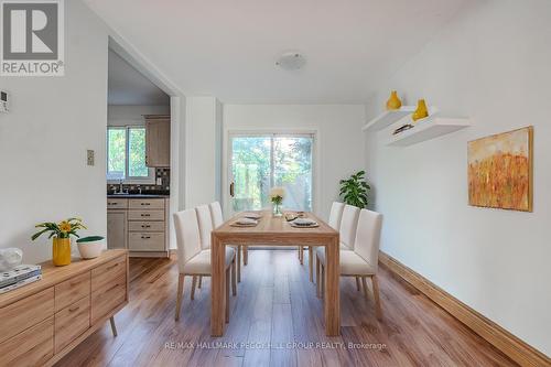 211 Phillips Street, Barrie, ON - Indoor Photo Showing Dining Room