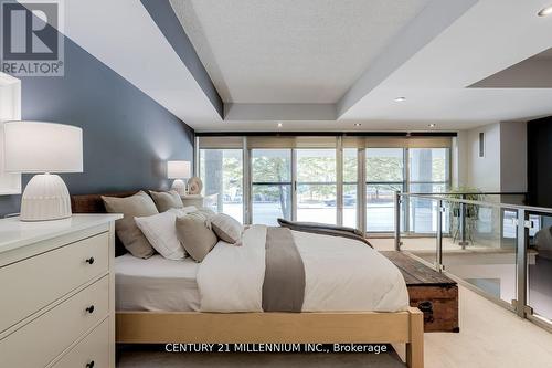 111 - 1040 The Queensway, Toronto, ON - Indoor Photo Showing Bedroom