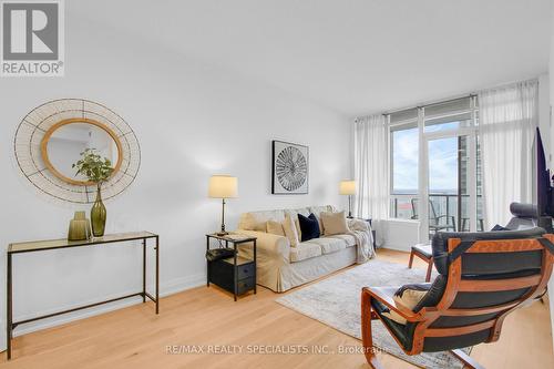 2806 - 388 Prince Of Wales Drive, Mississauga, ON - Indoor Photo Showing Living Room