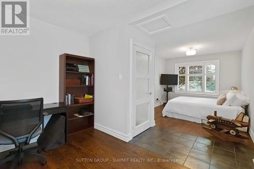 1195 Crestdale Road, Mississauga, ON - Indoor Photo Showing Bedroom