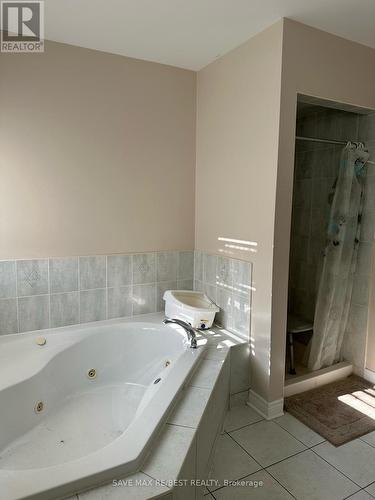 30 Valleycreek Drive, Brampton, ON - Indoor Photo Showing Bathroom