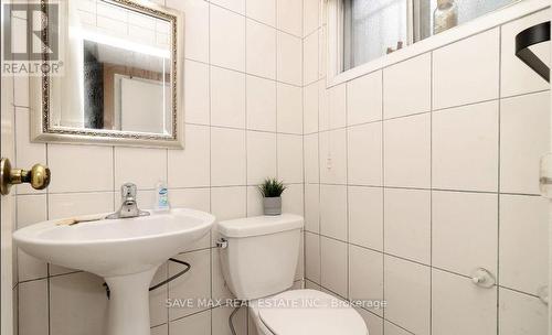 116 Elnathan Crescent, Toronto, ON - Indoor Photo Showing Bathroom