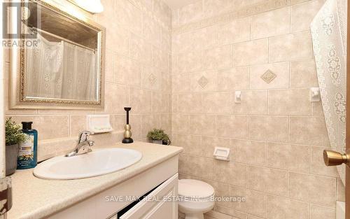 116 Elnathan Crescent, Toronto, ON - Indoor Photo Showing Bathroom