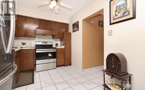 116 Elnathan Crescent, Toronto, ON - Indoor Photo Showing Kitchen