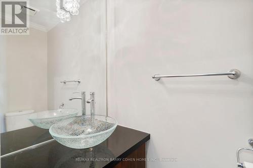 162 Banff Road, Toronto, ON - Indoor Photo Showing Bathroom