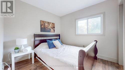 33 Shelley Drive, Kawartha Lakes, ON - Indoor Photo Showing Bedroom