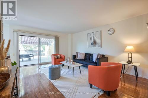 15 - 17 Gibson Drive, Kitchener, ON - Indoor Photo Showing Living Room