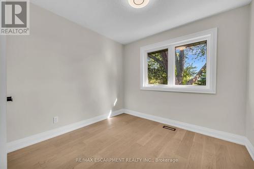 2596 Red Maple Avenue, Lincoln, ON - Indoor Photo Showing Other Room