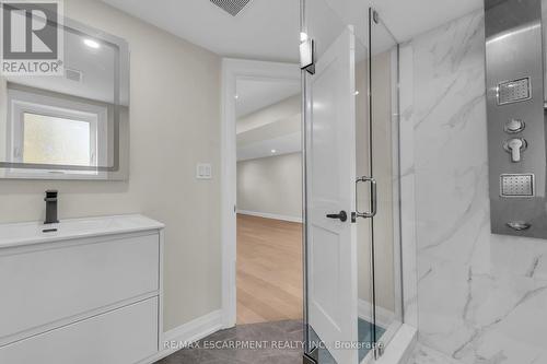 2596 Red Maple Avenue, Lincoln, ON - Indoor Photo Showing Bathroom