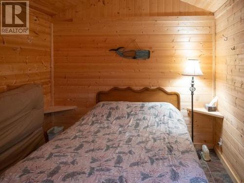 1837 Blubber Bay Rd, Texada Island, BC - Indoor Photo Showing Bedroom