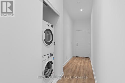 407 - 20 Edward Street, Toronto, ON - Indoor Photo Showing Laundry Room