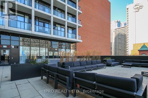 407 - 20 Edward Street, Toronto, ON - Outdoor