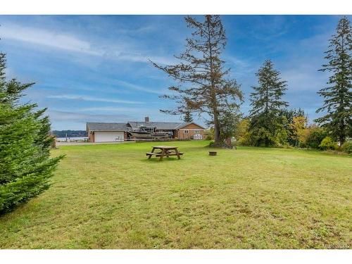 1573 Perth Rd, Campbell River, BC 