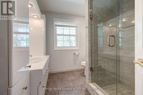 3465 19Th Side Road Side Road, King, ON - Indoor Photo Showing Bathroom