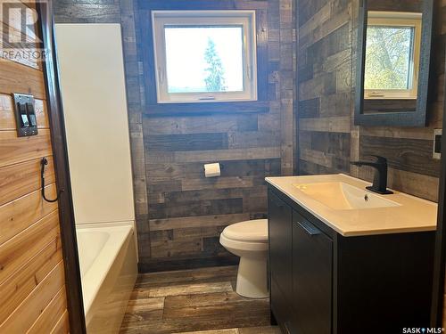 1516 97Th Street, Tisdale, SK - Indoor Photo Showing Bathroom