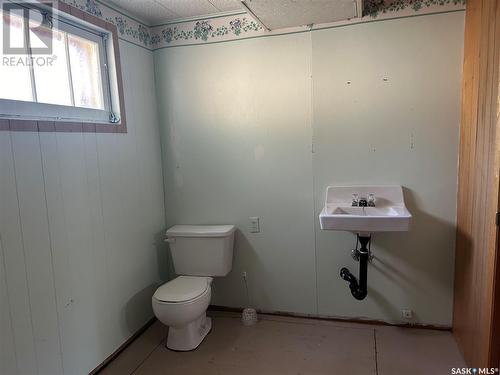 1516 97Th Street, Tisdale, SK - Indoor Photo Showing Bathroom