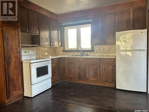 1516 97Th Street, Tisdale, SK - Indoor Photo Showing Kitchen With Double Sink